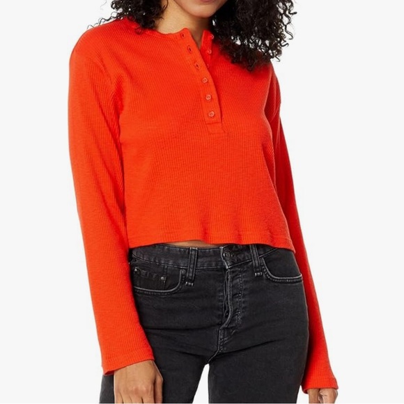 Levi's Sweaters - Levi’s Orange Ribbed Cropped Henley Top